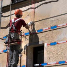 Peinture façade : changez l'apparence de votre maison avec une nouvelle couleur éclatante Thiers